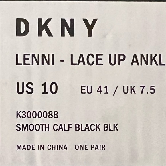 NEW BLACK DKNY Lace Up Ankle Bootie  SZ:10 (41).  Smooth Calf black leather. - Picture 2 of 7